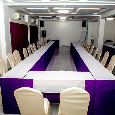 Hotel Les Orchidées Cotonou Esterno foto