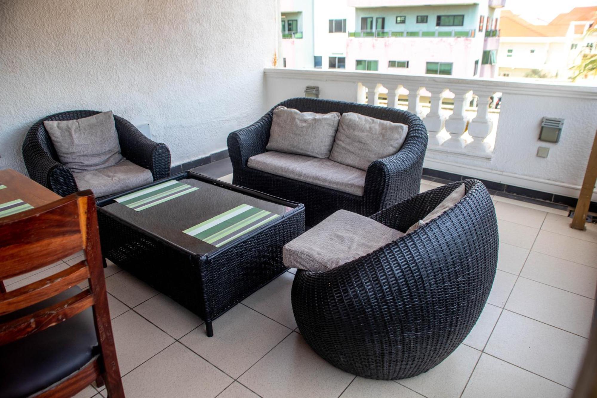 Hotel Les Orchidées Cotonou Esterno foto