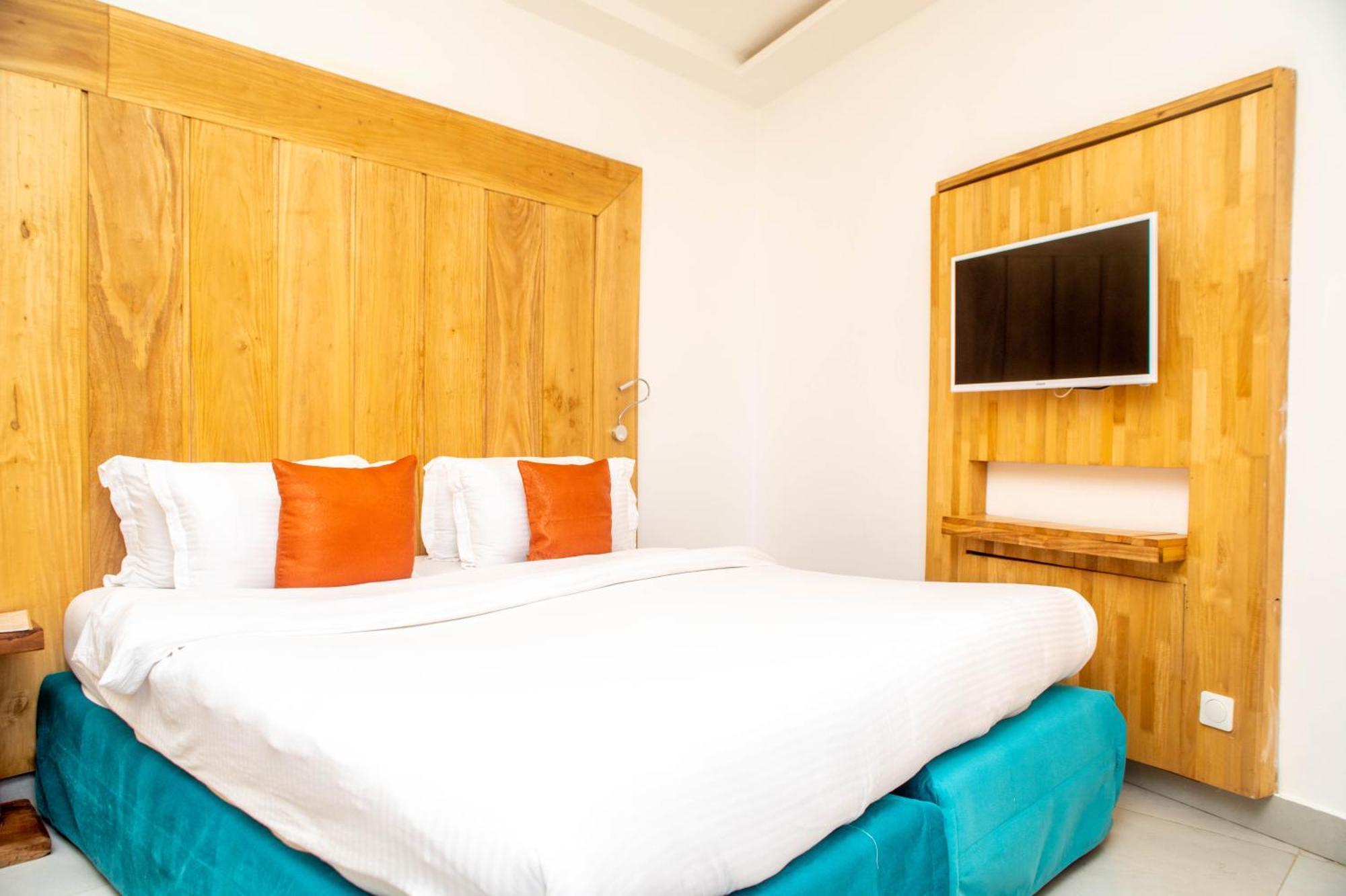 Hotel Les Orchidées Cotonou Esterno foto